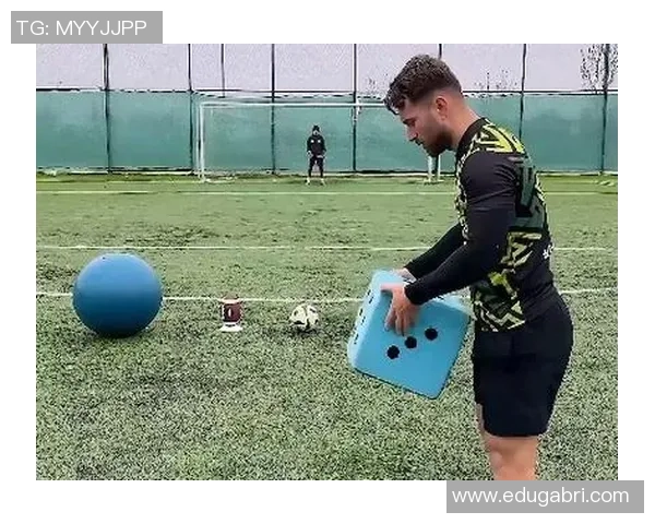 足球重射技巧解析与实战应用提升你的射门精准度和进攻威胁